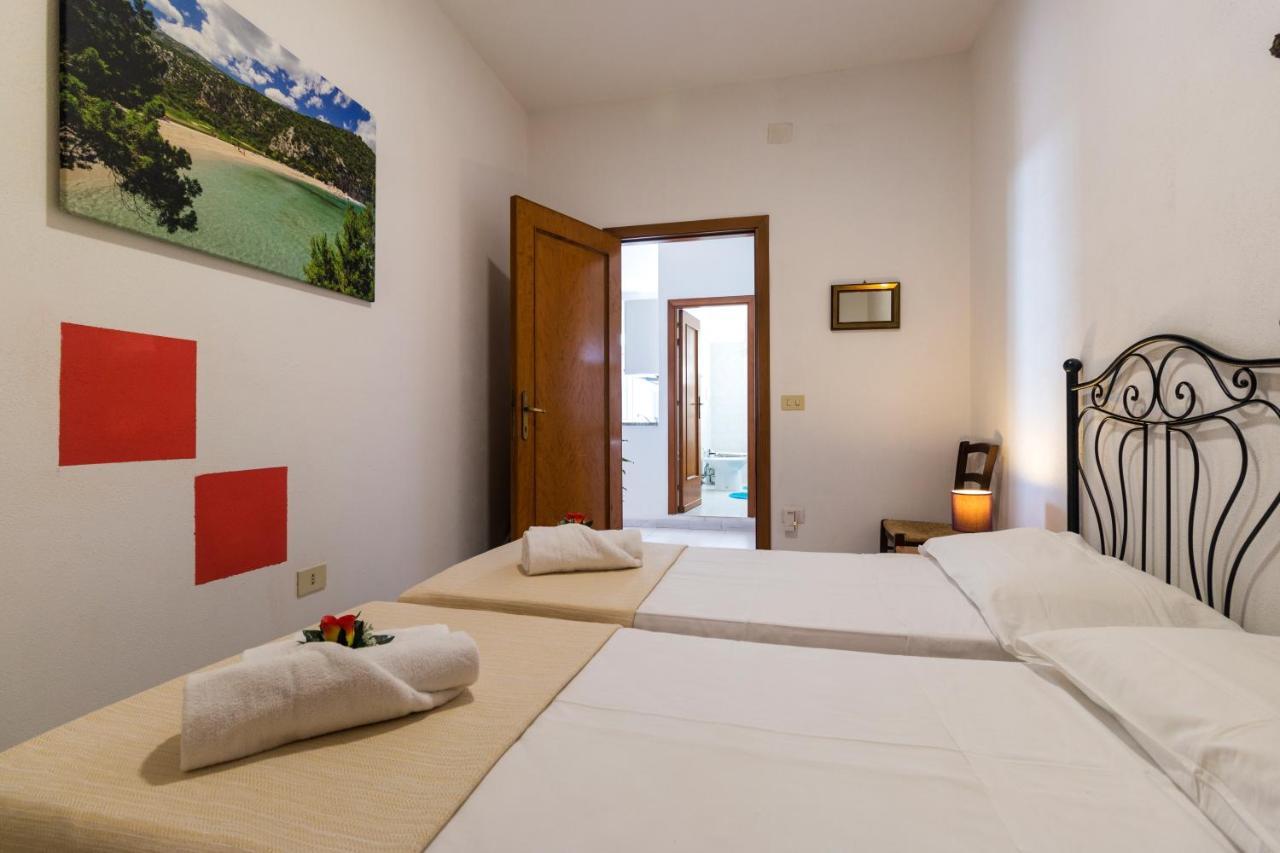 Suite Apartment La Punta Cala Gonone Ngoại thất bức ảnh