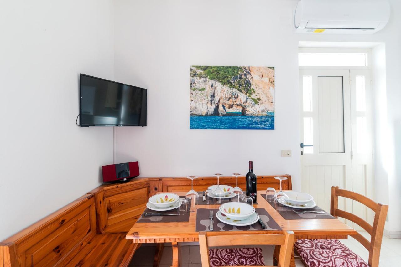 Suite Apartment La Punta Cala Gonone Ngoại thất bức ảnh