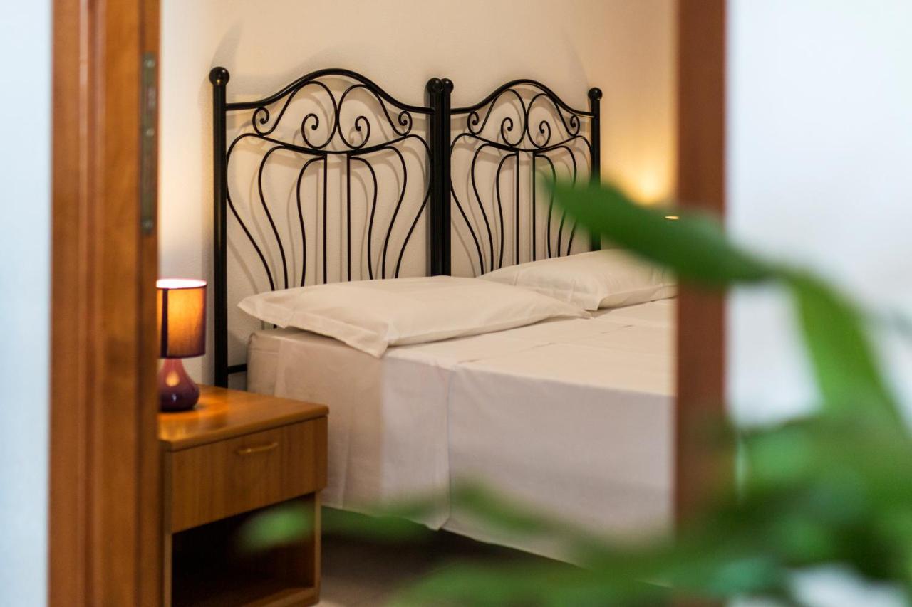 Suite Apartment La Punta Cala Gonone Ngoại thất bức ảnh